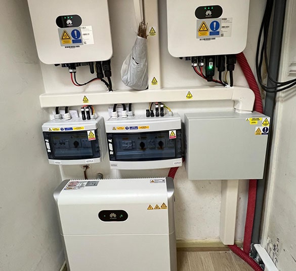 Pose de panneaux photovoltaïques Six-four-les-plages